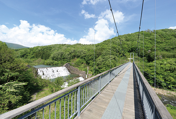 七ヶ宿町 やまびこ吊り橋&滑津大滝
