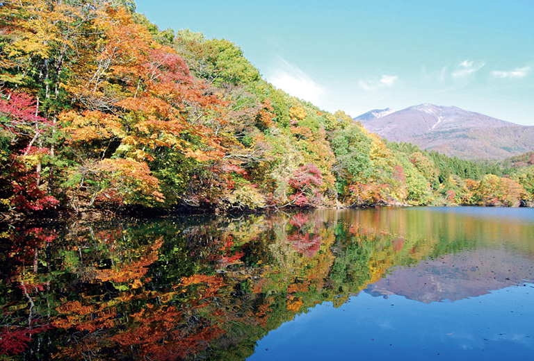 七ヶ宿町 長老湖
